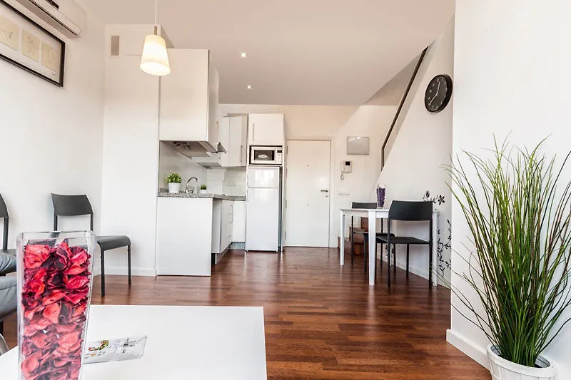 Hotel Feelathome Merced Apartments Malaga